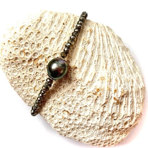 bracelet perles pyrites et Tahiti